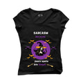 Черна тениска с принт на вещица и надпис SARCASM because death spells are illegal